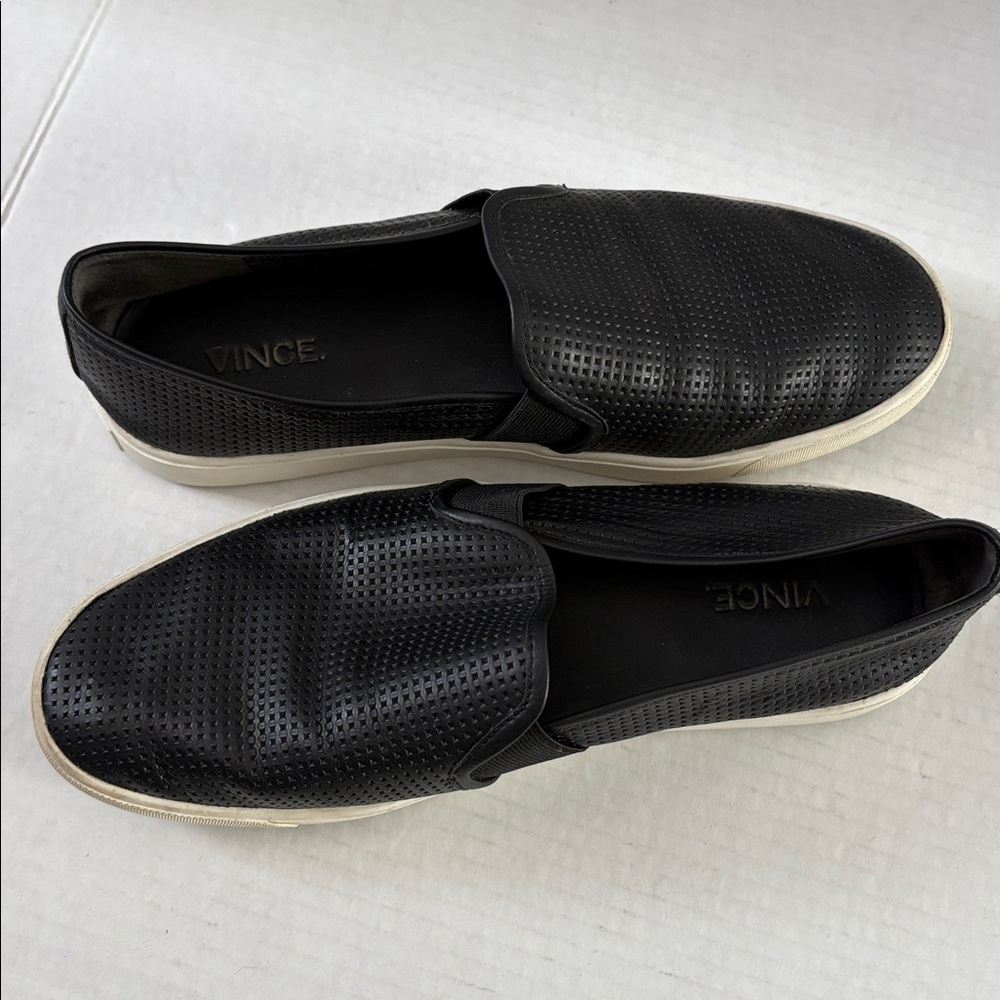 Vince Perforated Black Slip-On Loafers Size 8.5 - Picture 3 of 13